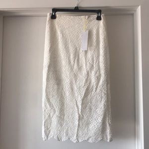 BCBGeneration white Pencil Lace  Skirt - Size 6